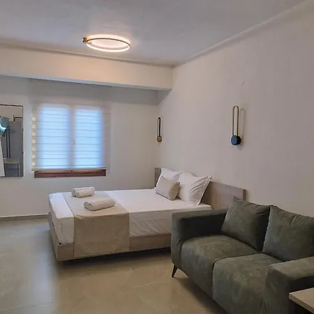 Klg And 3* Nikiti (Sithonia)