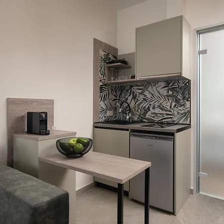 Klg And Aparthotel