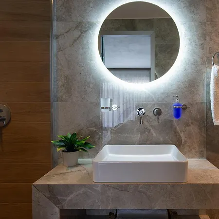 Klg And Aparthotel 3*