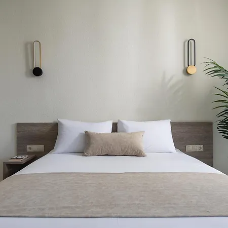 Klg And Aparthotel