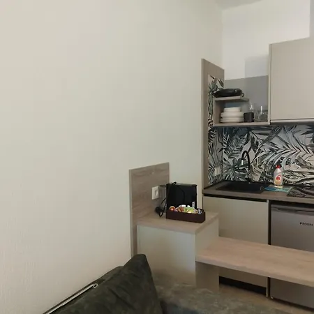 Klg And Apart Otel